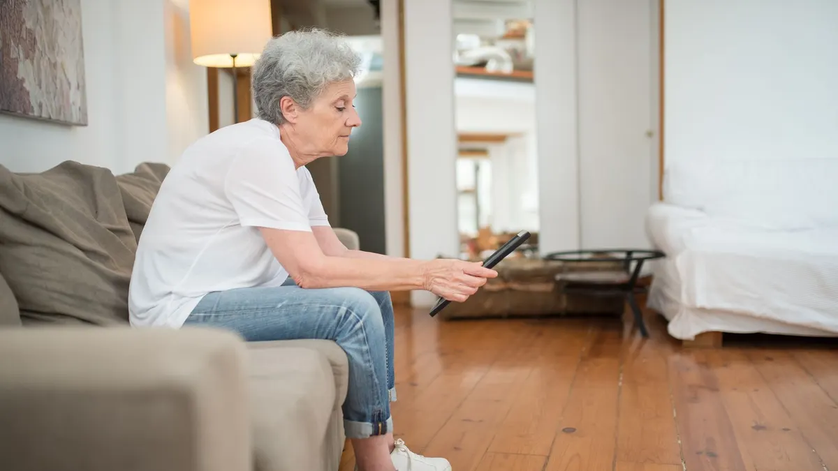 Neuropathy Symptoms: 10 Early Warning Signs You Shouldn't Ignore